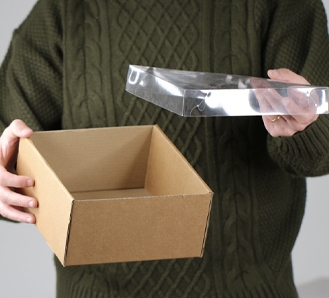 Κουτί με διάφανο καπάκι